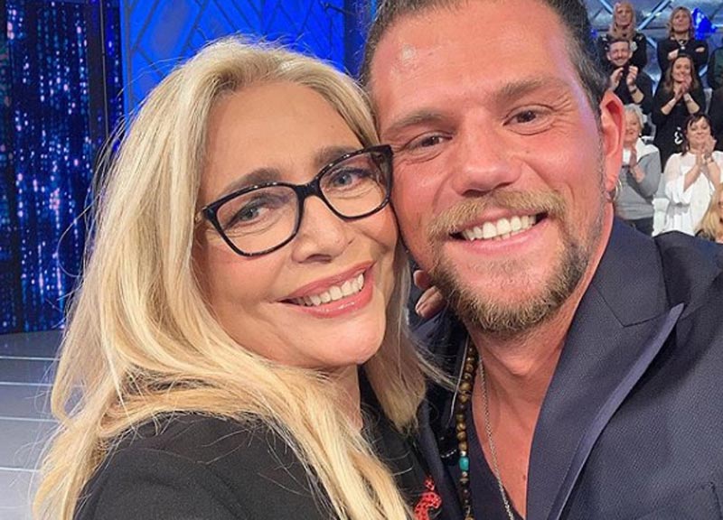 MARA VENIER ED ENRICO NIGIOTTI (Instagram Mara Venier) MARA VENIER ED ENRICO NIGIOTTI (Instagram Mara Venier)