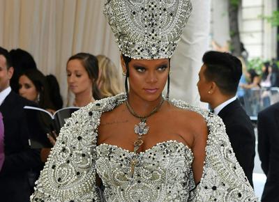 met gala 2018 ape rihanna 2