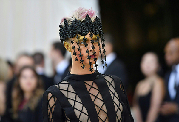 met gala 2018 cara delavigne 5