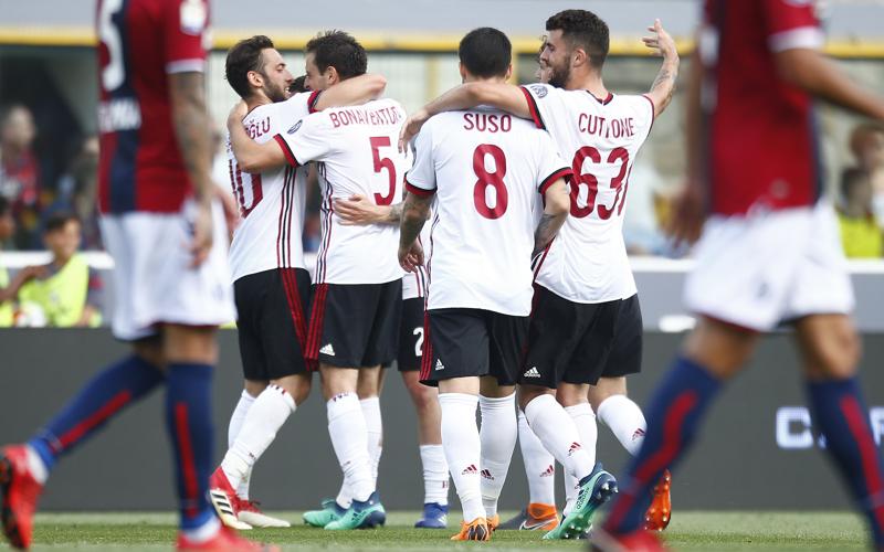 Calhanoglu, Suso, Bonaventura e Cutrone (foto Lapresse) Calhanoglu, Suso, Bonaventura e Cutrone (foto Lapresse)