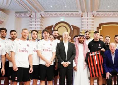 milan foto senza higuain