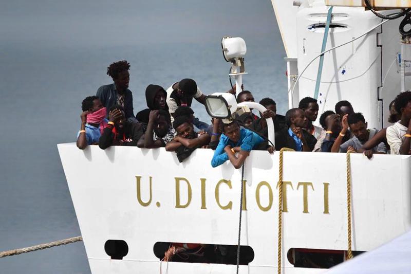 nave diciotti migranti