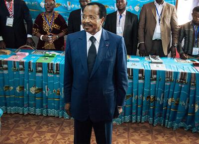 Paul Biya ape