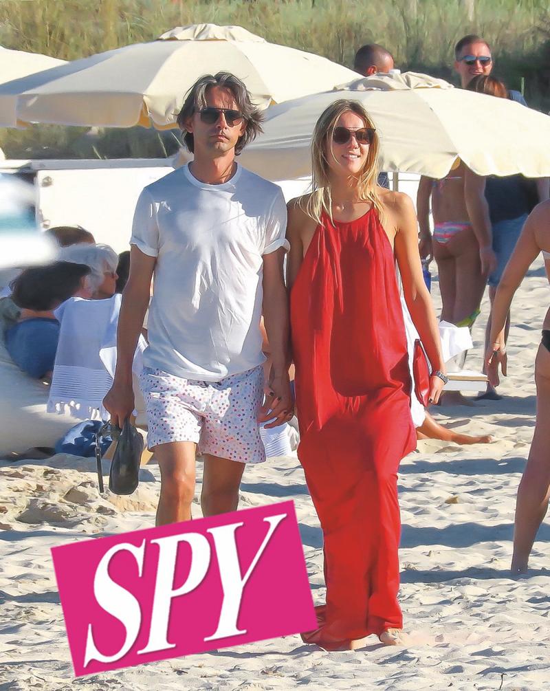 Pippo Inzaghi e Angela Robusti (foto Spy) Pippo Inzaghi e Angela Robusti (foto Spy)