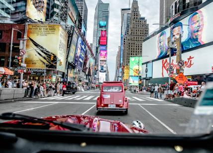 Citroen 2CV festeggia i 70 anni a New York