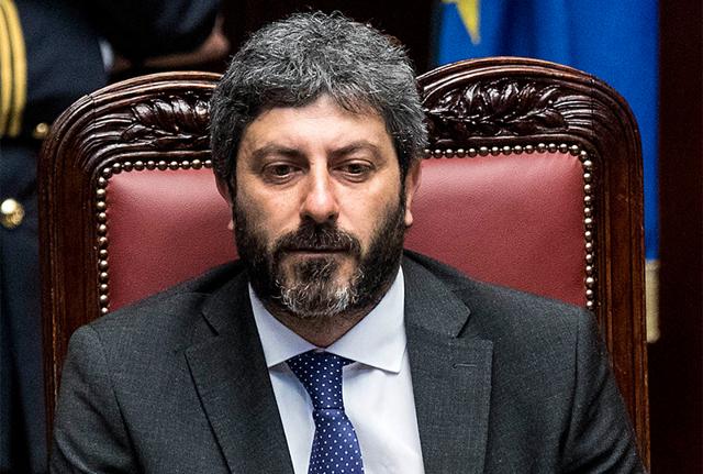 Governo, tutti uniti contro Conte. Cdx, Pd-Leu-M5s: "Venga subito in Aula"