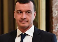Casalino smentisce Repubblica, "totale infondatezza"