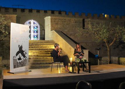 Il cuore del Salento si tuffa in un mare di storie con il Festival del Libro.