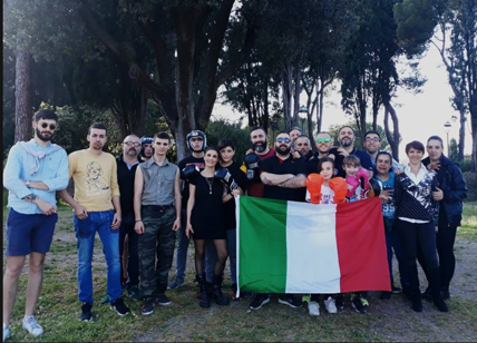 Roma, fidanzatini 15enni aggrediti dal branco rom: la denuncia di CasaPound