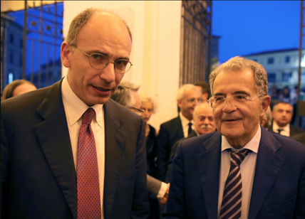 Enrico Letta torna al vertice del Pd e porta con sé Romano Prodi per il Colle