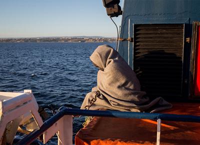 sea watch catania ape