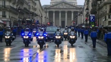 Corteo di moto della polizia accompagna l'agente eroe Beltrame