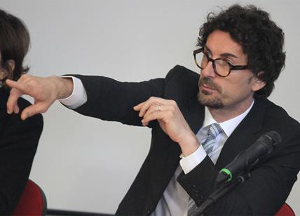 M5s, Gianluca Perilli eletto capogruppo al Senato: sconfitto Toninelli