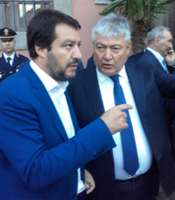 (Salvini e Fusco all’arrivo in prefettura) - Di Mirko Crocoli