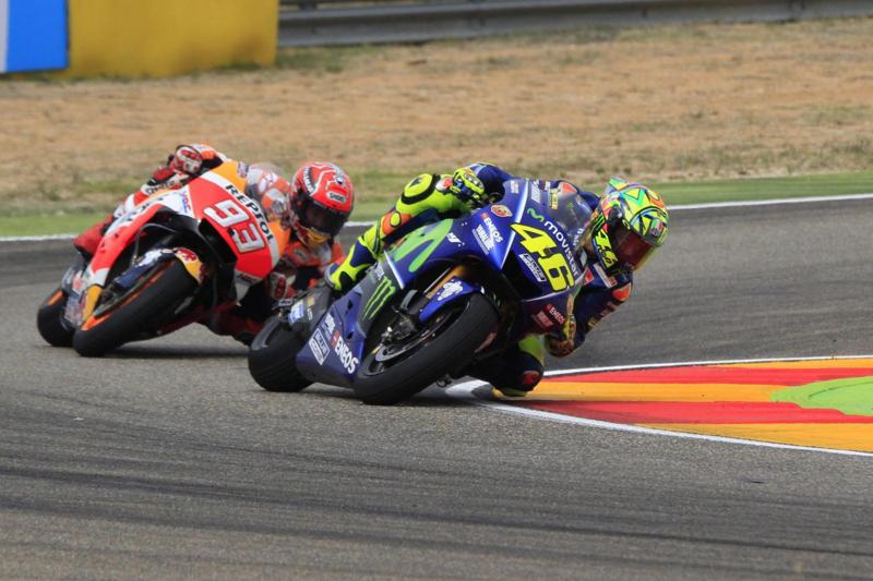 Valentino Rossi e Marc Marquez (foto Lapresse) Valentino Rossi e Marc Marquez (foto Lapresse)