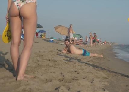 Prove tecniche di tormentone a Ostia beach. Sexy parodia dei The CereBros