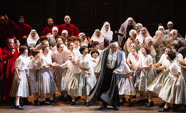 Prima alla Scala: la Tosca (© Teatro alla Scala / Brescia - Amisano) Prima alla Scala: la Tosca (© Teatro alla Scala / Brescia - Amisano)