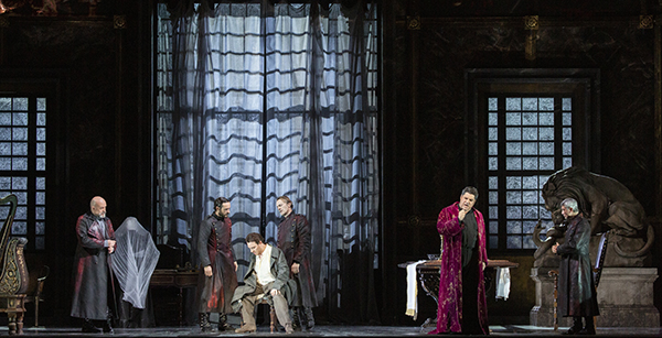 Prima alla Scala: la Tosca (© Teatro alla Scala / Brescia - Amisano) Prima alla Scala: la Tosca (© Teatro alla Scala / Brescia - Amisano)