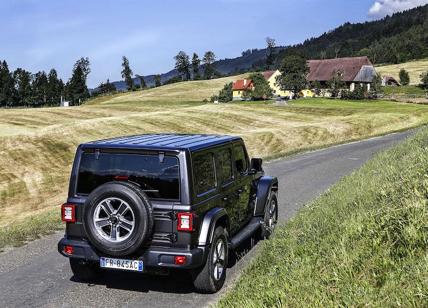Per Wirtualna Polska, la Jeep Wrangler è l'auto ideale per viaggiare in due