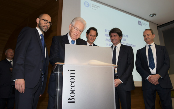 John Elkann all'Università Bocconi di Milano