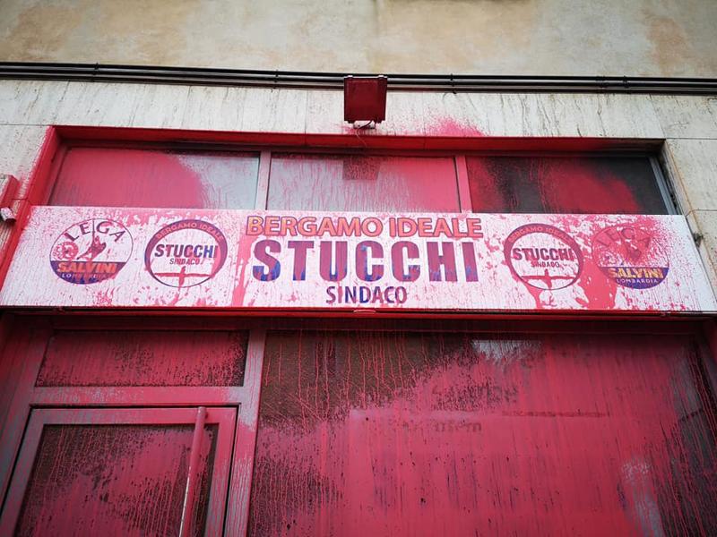 Bergamo, vandalizzata sede Lega Bergamo, vandalizzata sede Lega