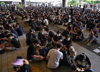 Dalla parte dei giovani di Hong Kong e Mosca che protestano per la democrazia