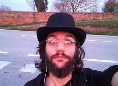 Pinchry in un selfie