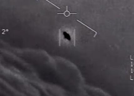Ufo, l'ammissione della Marina Usa: "Video autentici, non sappiamo cosa siano"
