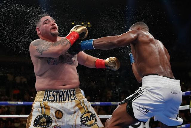 Andy Ruiz e Anthony Joshua (Lapresse) Andy Ruiz e Anthony Joshua (Lapresse)