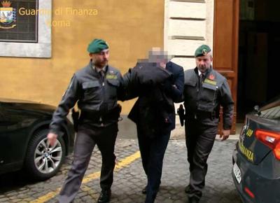 arresti finanza roma 04