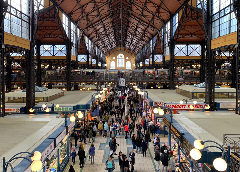 Il Mercato Centrale di Budapest Il Mercato Centrale di Budapest
