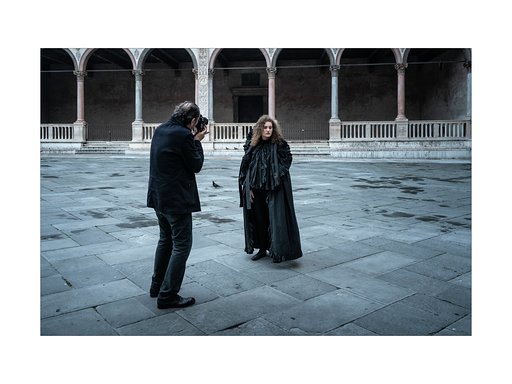 dal backstage del Calendario Pirelli 2020 di Paolo Roversi, foto di Alessandro Scotti dal backstage del Calendario Pirelli 2020 di Paolo Roversi, foto di Alessandro Scotti