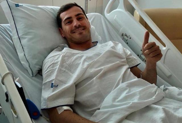 CASILLAS (Twitter) CASILLAS (Twitter)