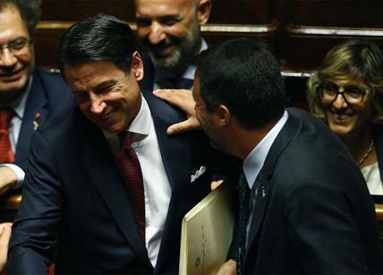 Conte conquista sempre più gli italiani. A destra cresce Salvini e cala Meloni