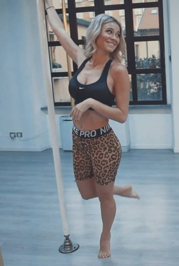 DILETTA LEOTTA POLE DANCE INSTAGRAM