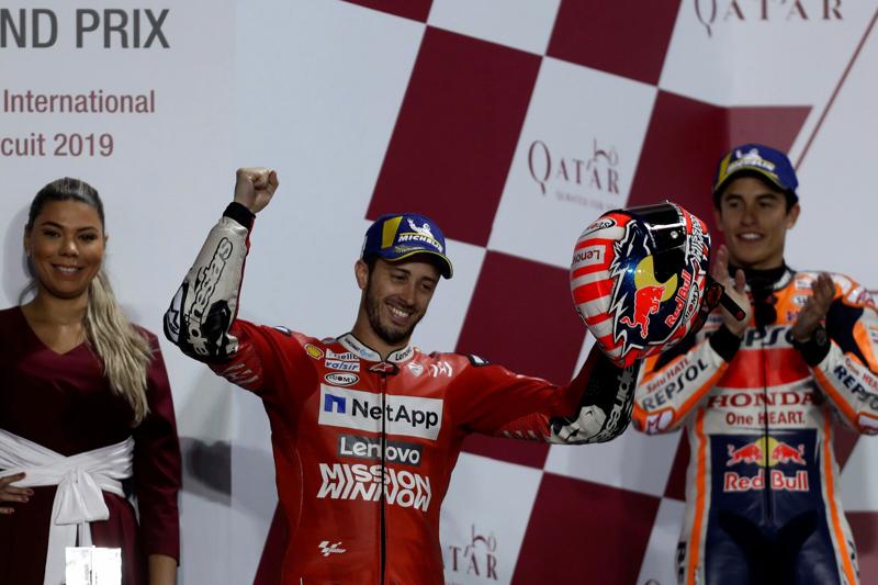 Dovizioso e Marquez (foto Lapresse) Dovizioso e Marquez (foto Lapresse)