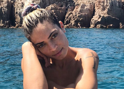Elodie Di Patrizi senza veli al mare: lo scatto su Instagram manda in delirio