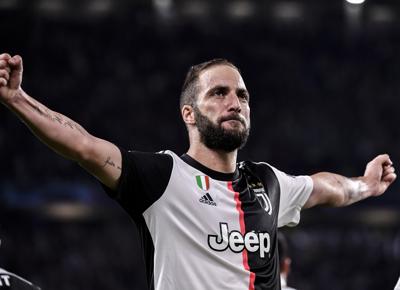 HIGUAIN JUVENTUS 3