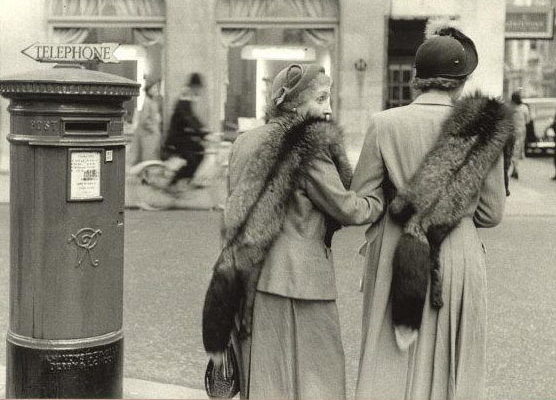 Inge Morath, New Bond Street, London, Great-Britain, 1953_ © Inge Morath Magnum Photos Inge Morath, New Bond Street, London, Great-Britain, 1953_ © Inge Morath Magnum Photos