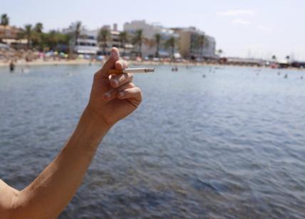 Parte la campagna spiagge 'smoke free': la sigaretta elettronica lancia sfida