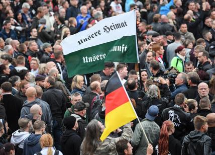 Dresda si proclama in 'stato d'emergenza nazismo'