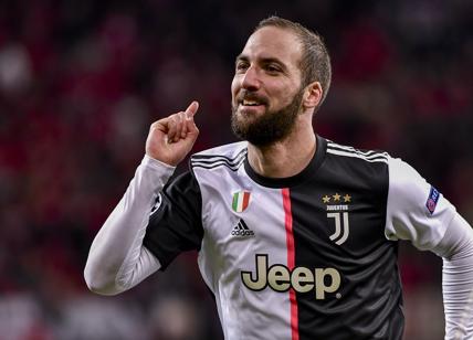 Juventus, Higuain è arrivato a Torino. Ora 14 giorni di isolamento