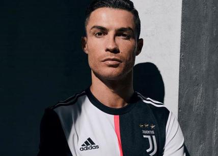 Juventus, maglia 2019/20 senza strisce bianconere. "Non temete il cambiamento"