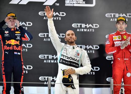 Lewis Hamilton-Ferrari, il campione Mercedes conferma i contatti e dice che...