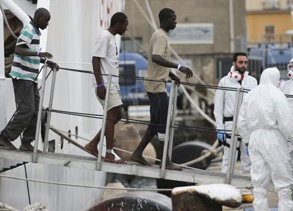 Migranti: Viminale, via libera a sbarco 16 minorenni dalla nave Gregoretti