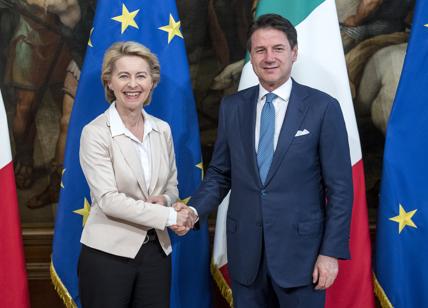 Ue, Von der Leyen: "Più soldi all'Italia?Giusto così vi avevamo lasciati soli"