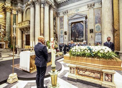Roma, funerali di Fabrizio Saccomanni nella chiesa di San Salvatore in Lauro