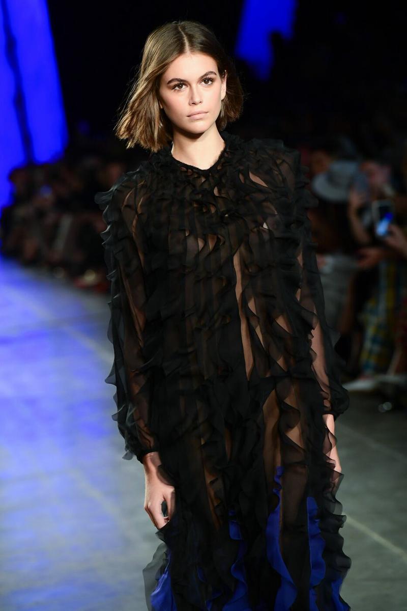 Kaia Gerber per Alberta Ferretti Kaia Gerber per Alberta Ferretti