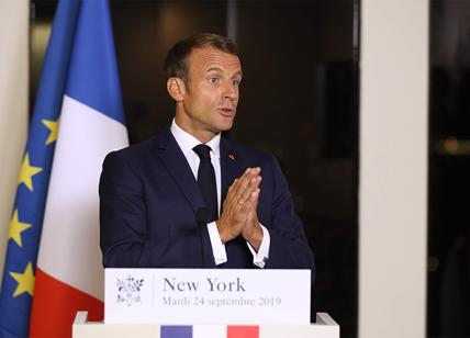 Macron non convince i francesi: per il 63% “non dice la verità”