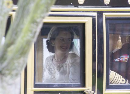 Regina Elisabetta e The Crown, ultime notizie bomba: interviene il governo